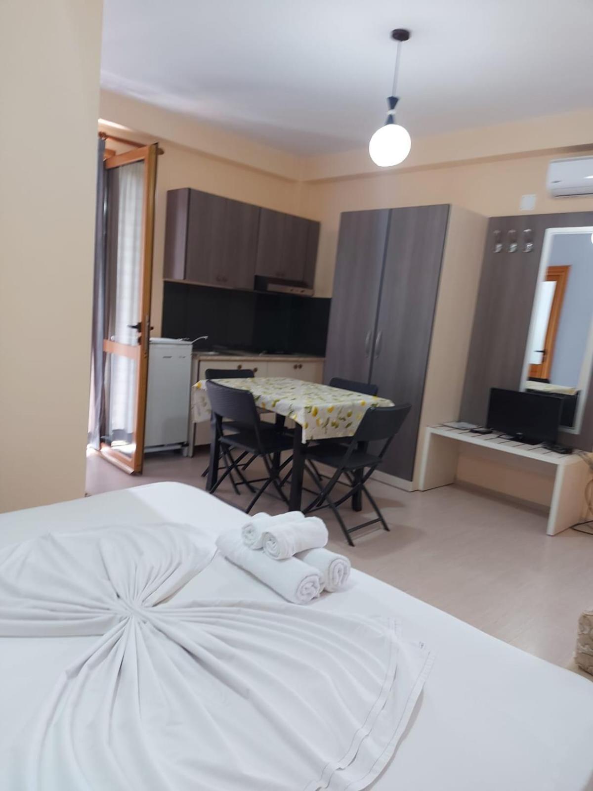 Vila Green Relax Vlorë Exterior foto