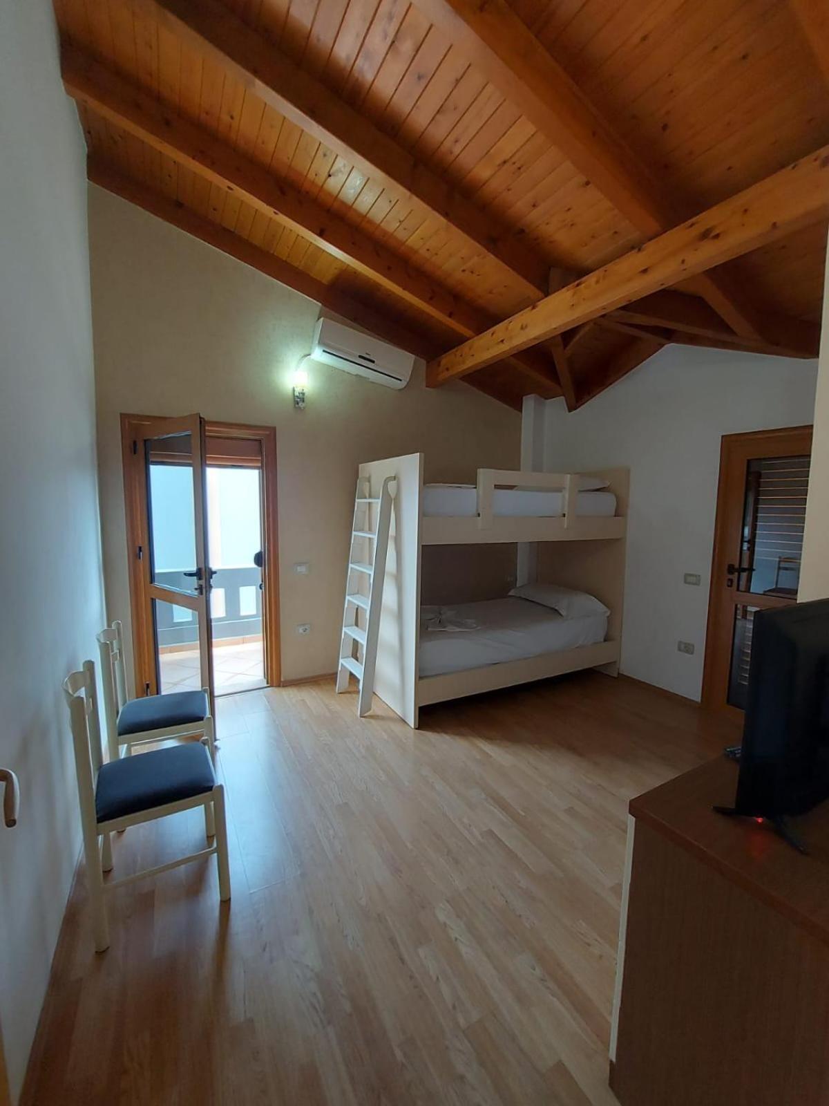 Vila Green Relax Vlorë Exterior foto