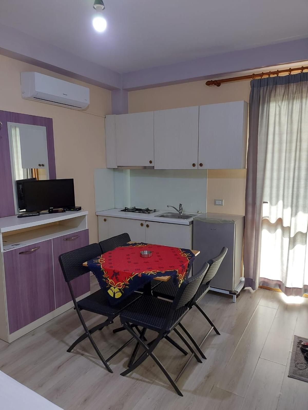 Vila Green Relax Vlorë Exterior foto