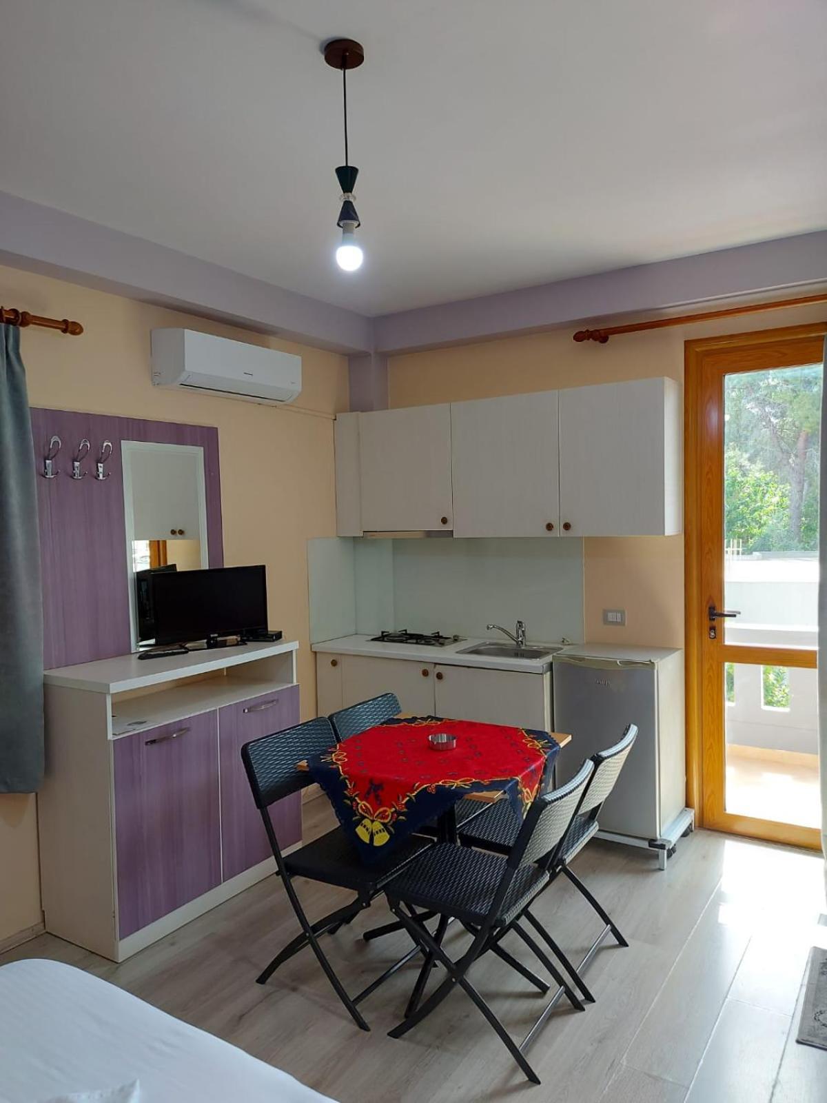 Vila Green Relax Vlorë Exterior foto