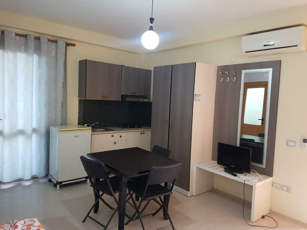 Vila Green Relax Vlorë Exterior foto